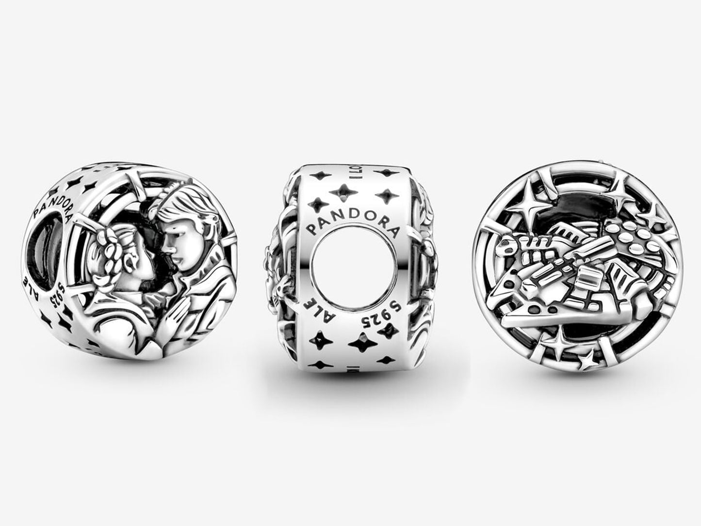 Han Solo & Leia Kiss Charm