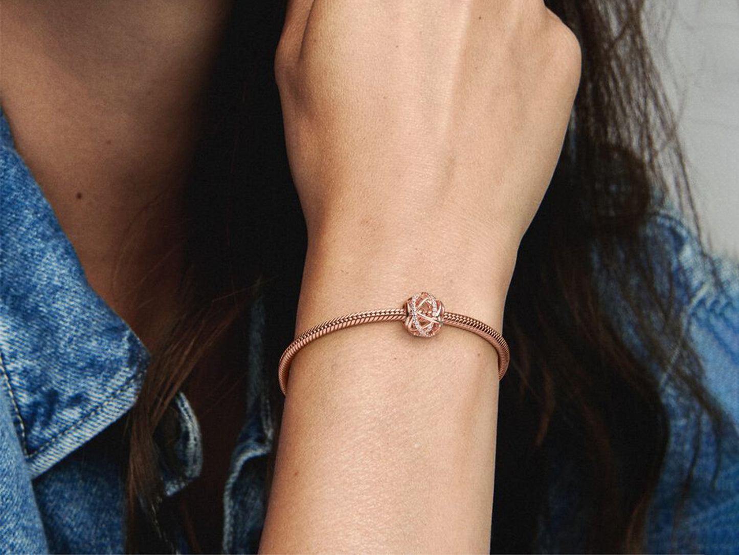 Sparkling & Polished Lines Charm