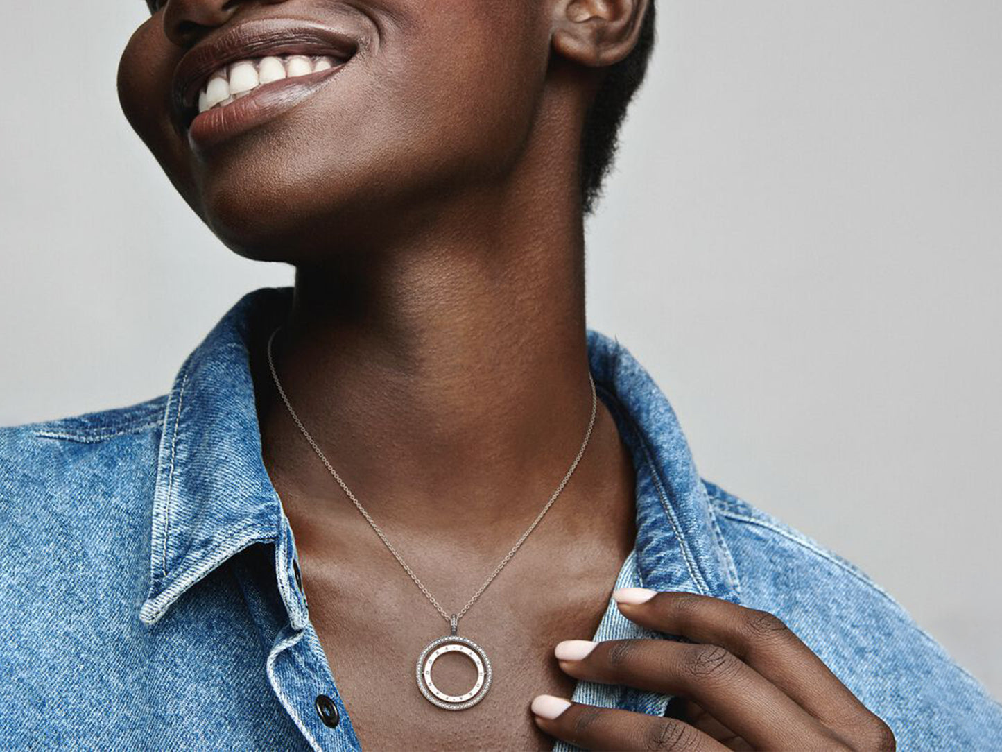 Rotating Medallion Necklace