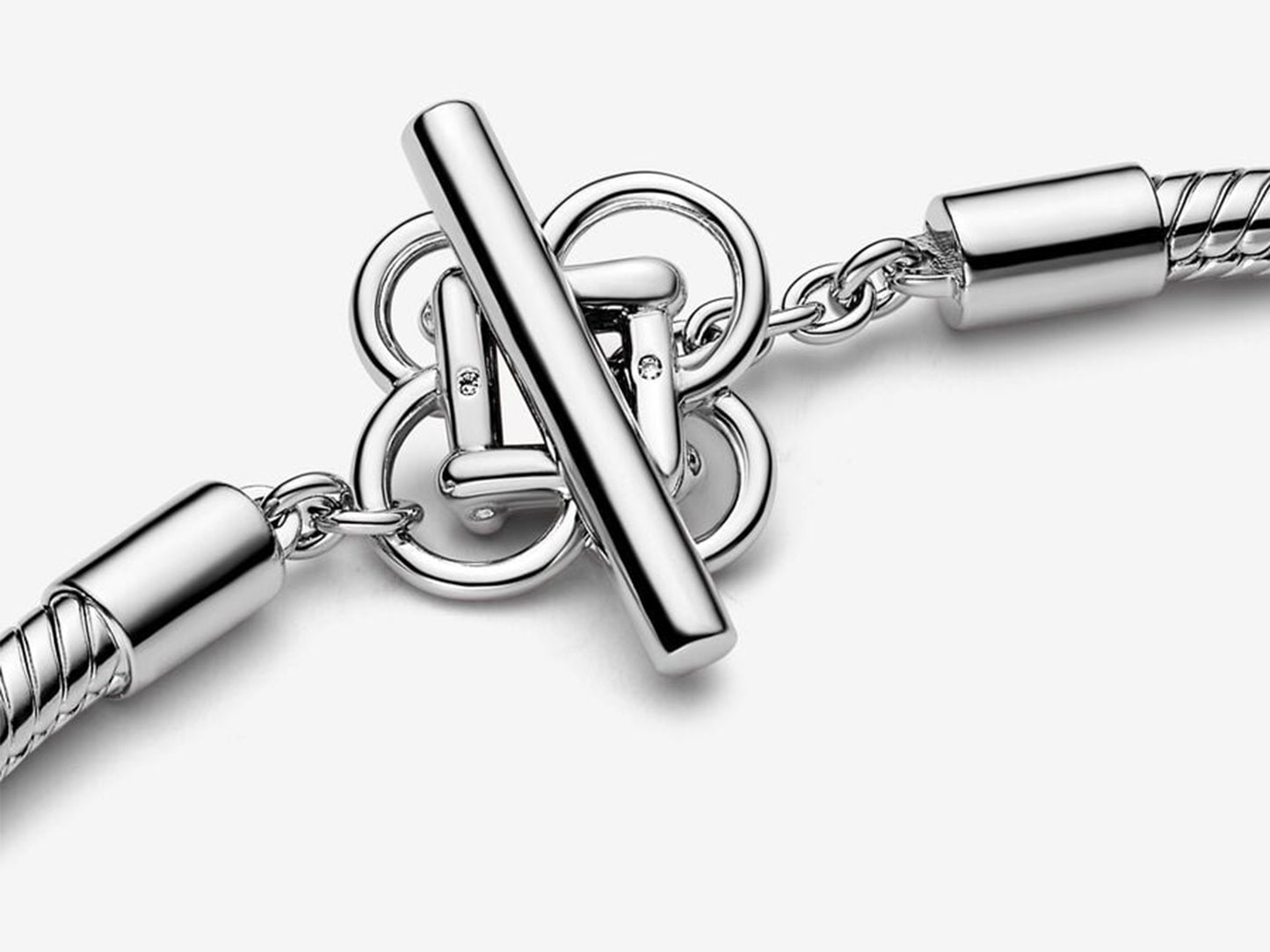 Lucky Knot Chain Bracelet