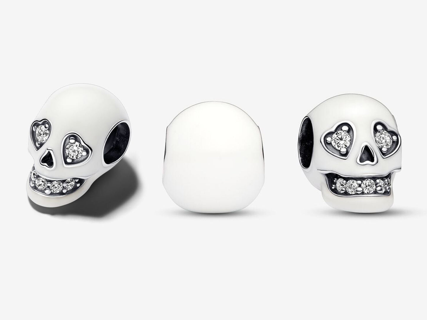 Glow-in-the-dark Sparkling Skull Charm