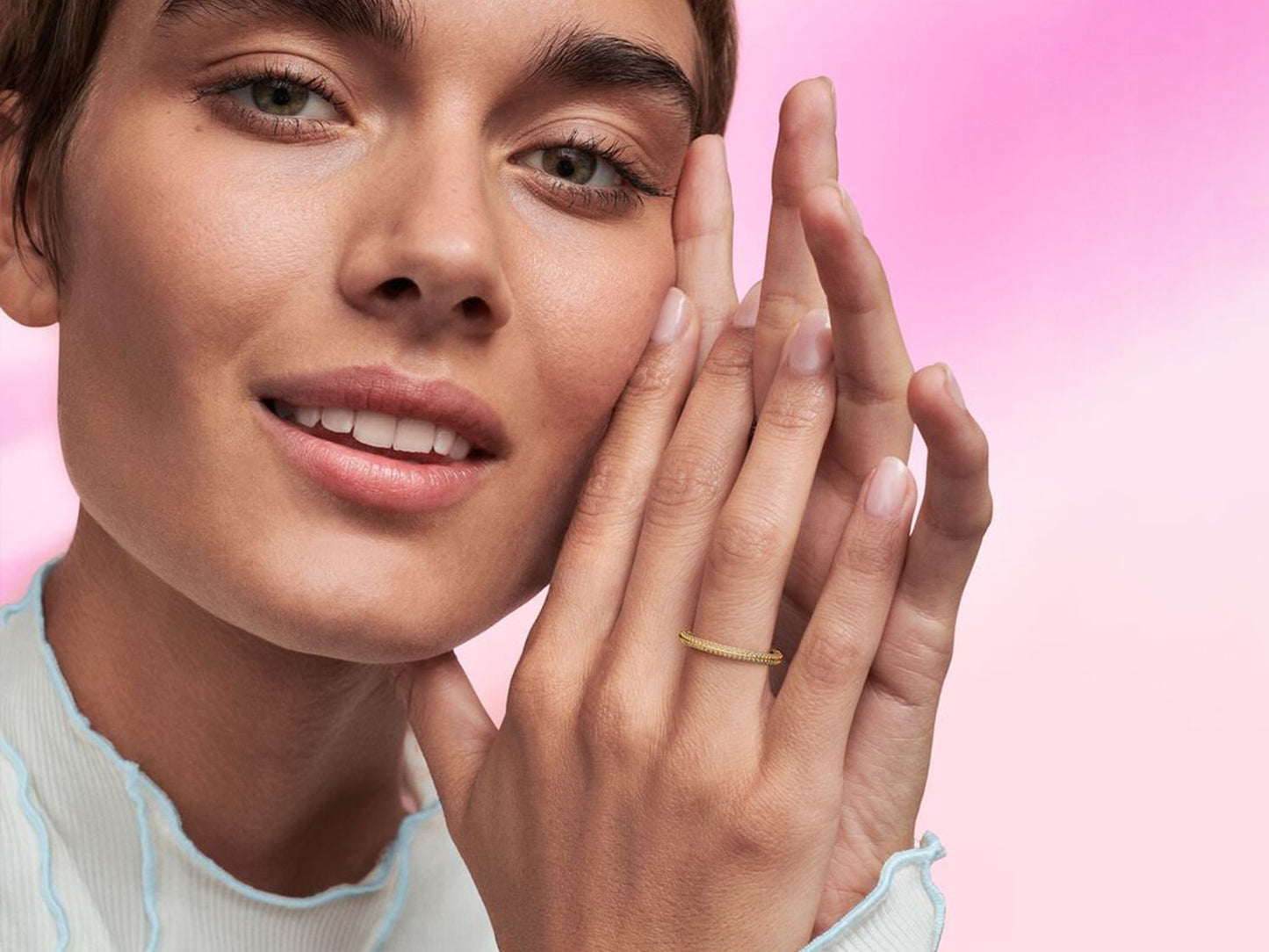 Sparkling Pavé Ring