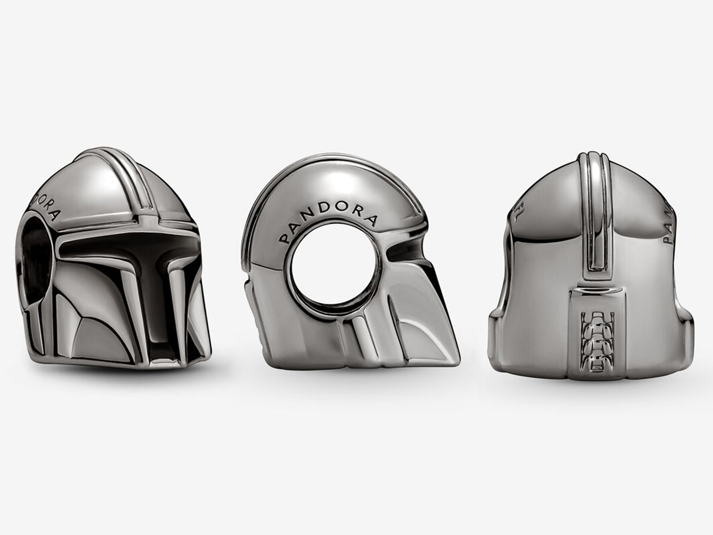 Mandalorian™ Helmet Charm
