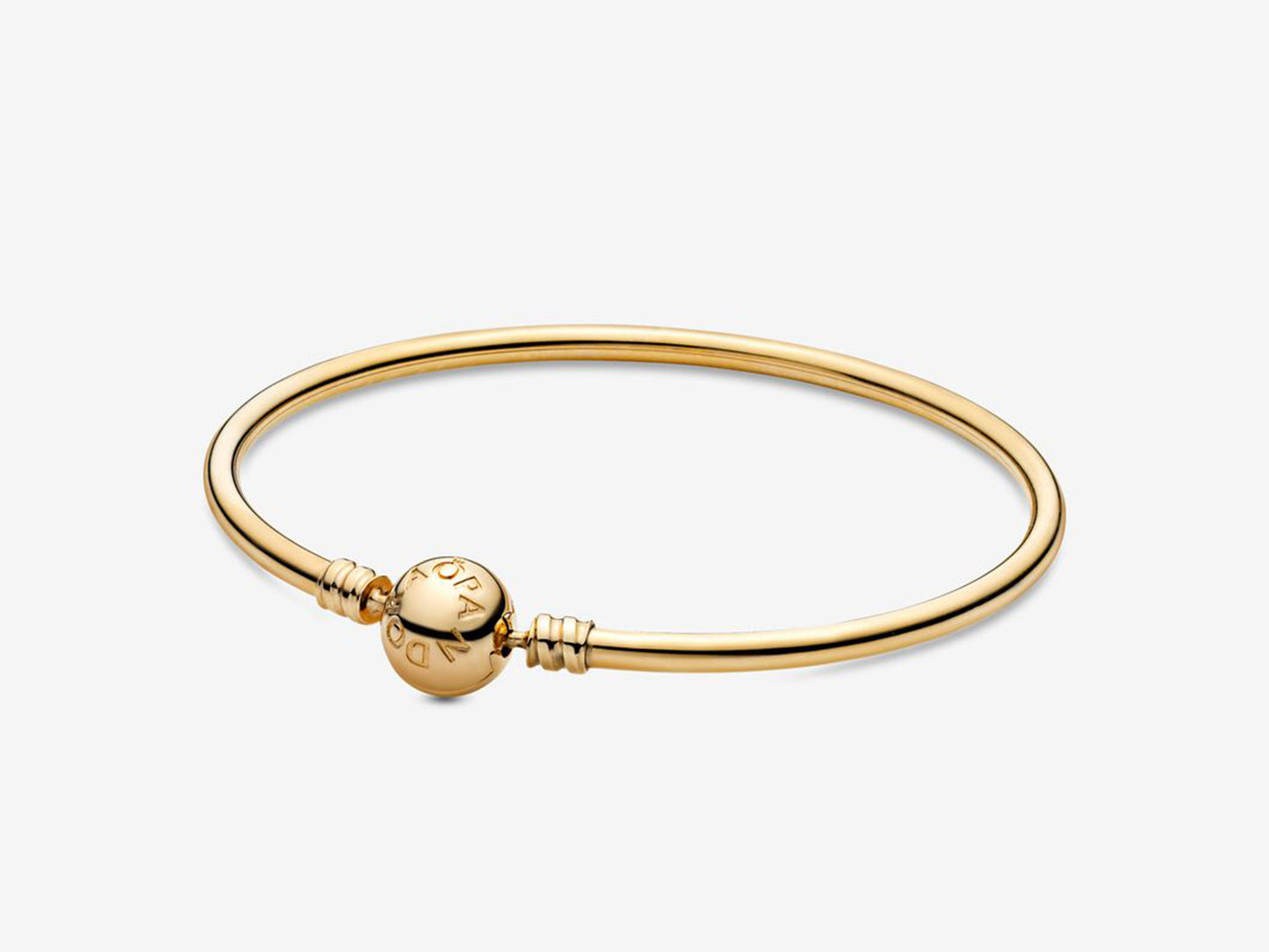 Luxurious 14K Gold Bangle