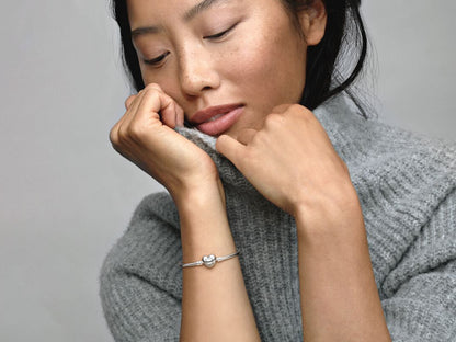 Heart Clasp Bangle