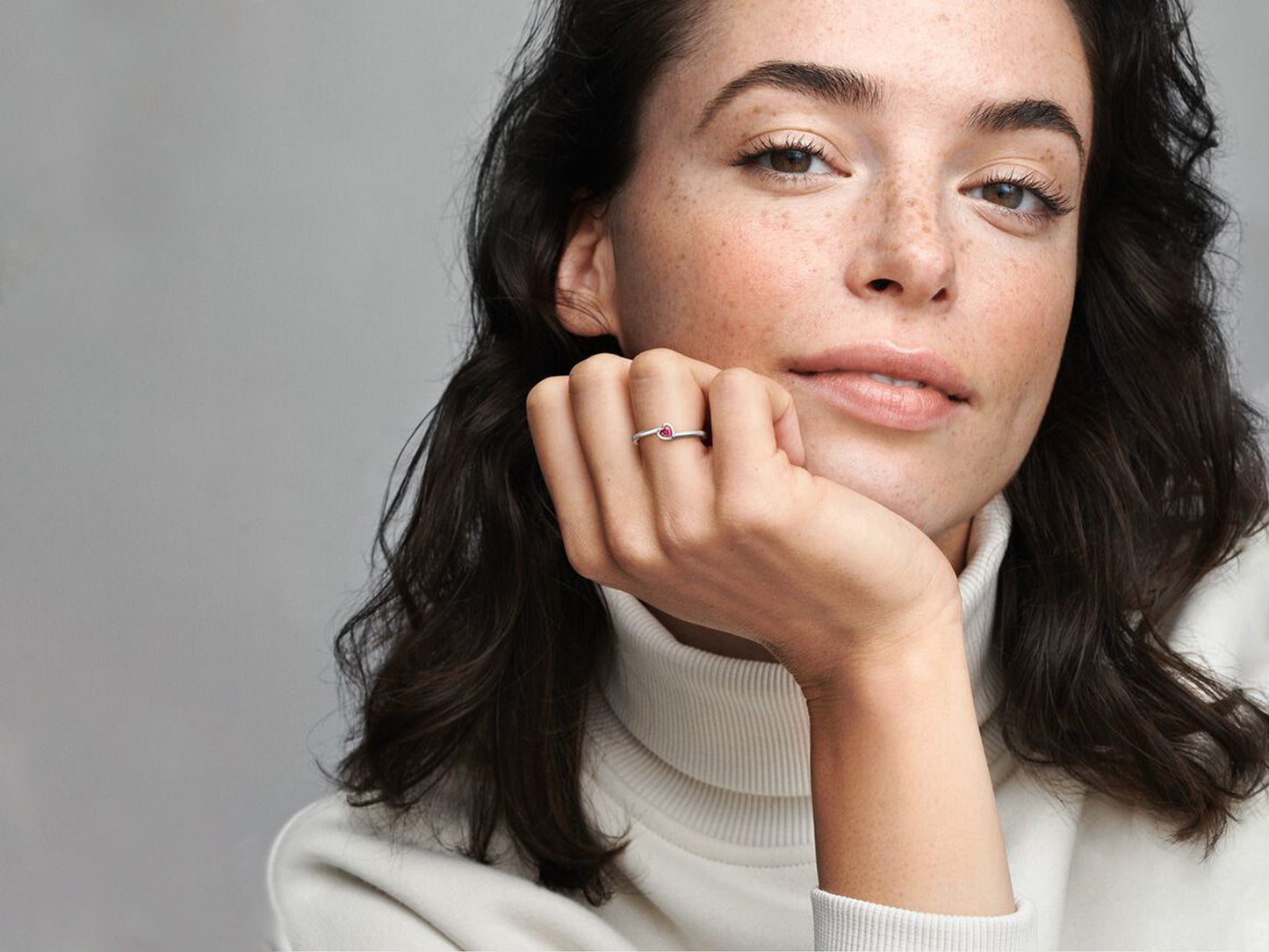 Red Heart Elegance Ring