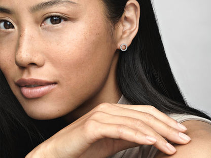 Sparkling Circle Stud Earrings