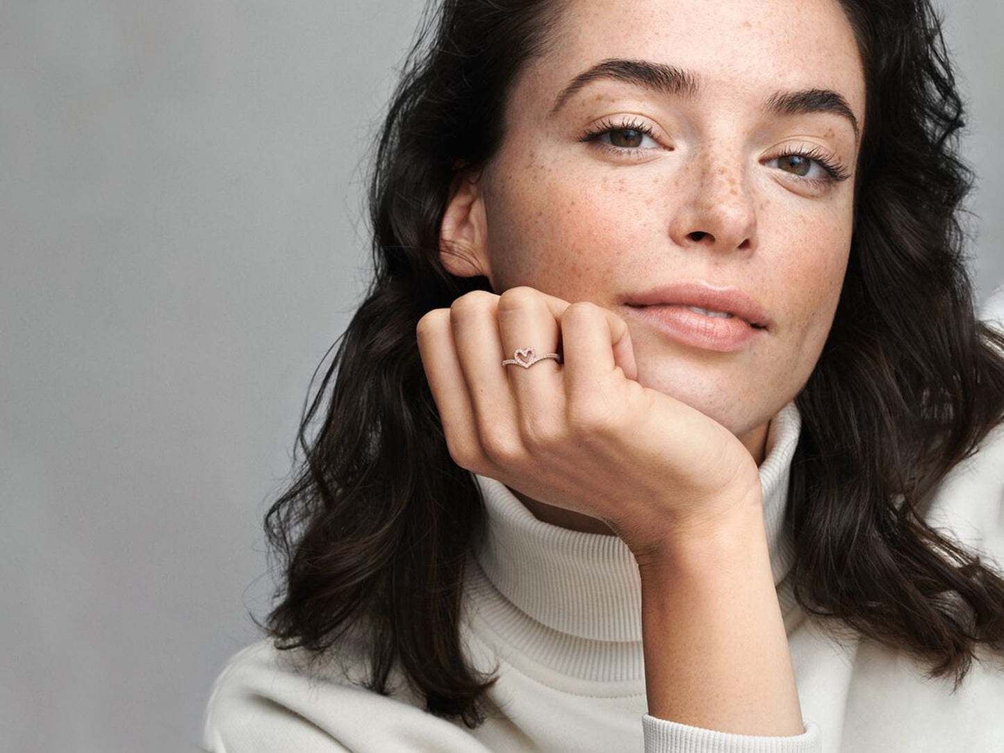 Sparkling Wishbone Heart Ring