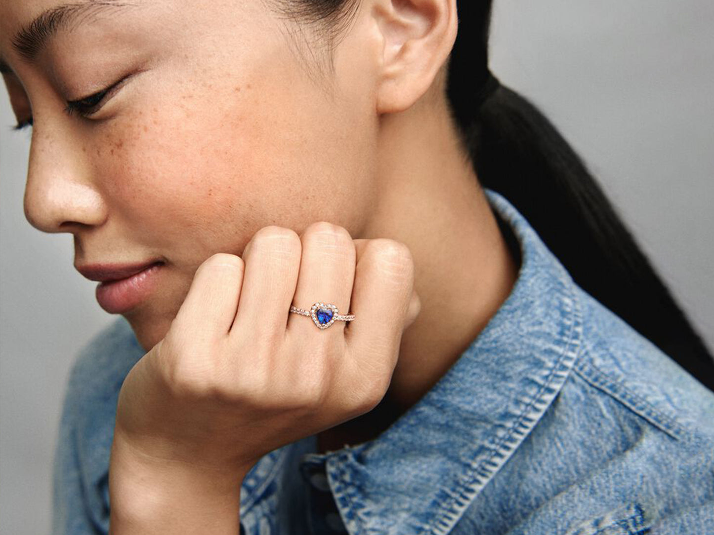 Sparkling Blue Elevated Heart Ring