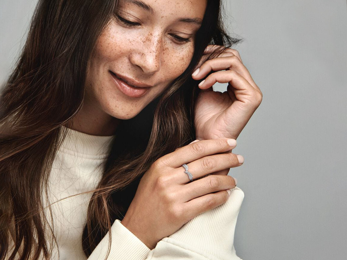 Sparkling Leaves Ring