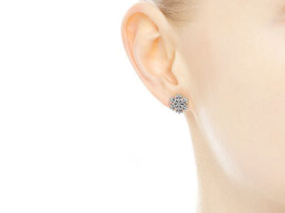 Sparkling Snowflake Elegance Stud Earrings