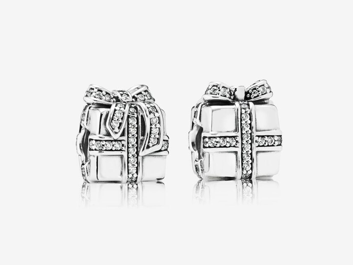 Sparkling Surprise Charm