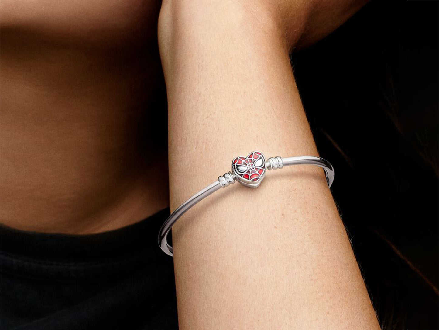 Marvel Spider-Man Mask Clasp Bangle
