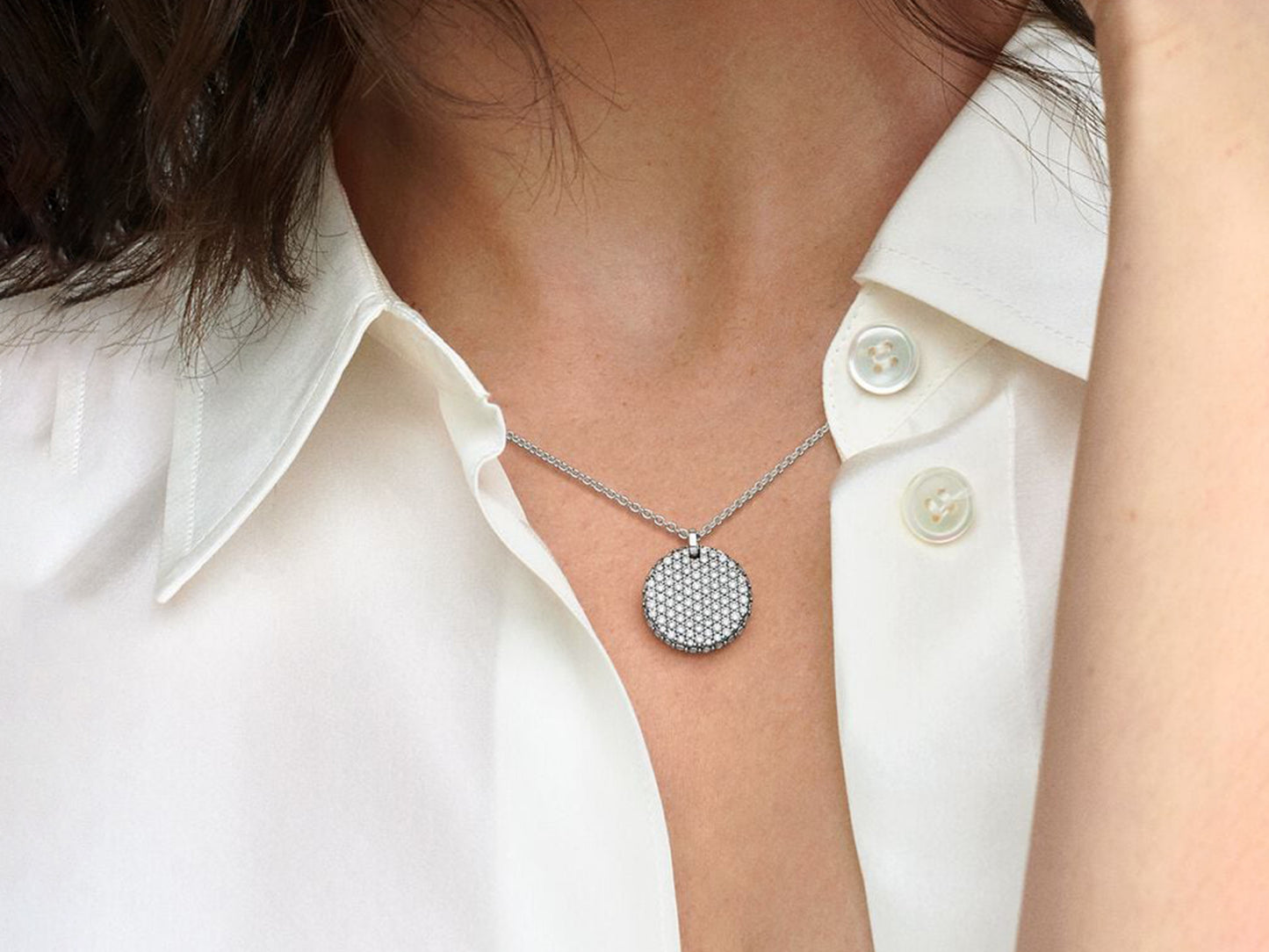 Timeless Pavé Round Pendant Necklace