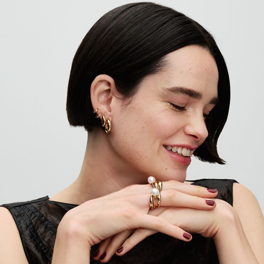 Minimalist Gold Hoop Earrings