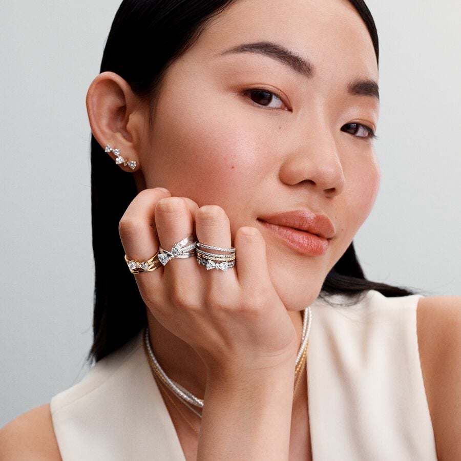 Sparkling Bow Double Row Ring