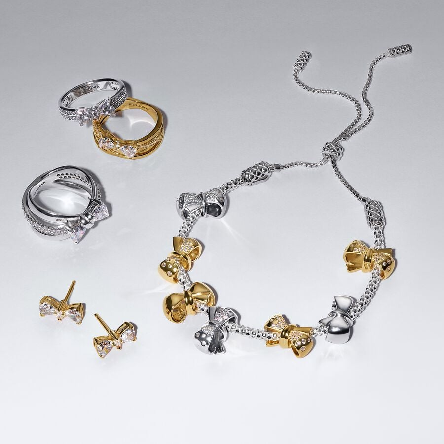 Dazzling Bow Dangle Charm