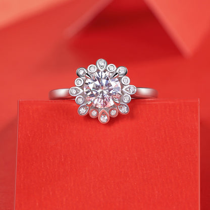 Sophisticated Adjustable Ring with Moissanite