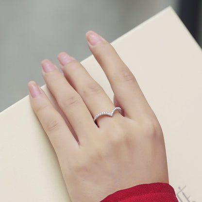 Regal Crown Ring with Geometric Design