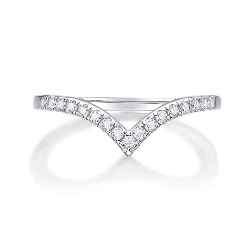 Regal Crown Ring with Geometric Design