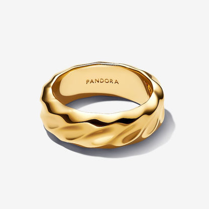 14k Gold Rippled Band Ring