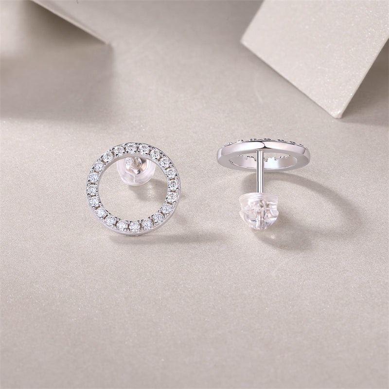 Round Diamond Stud Earrings in 925 Silver