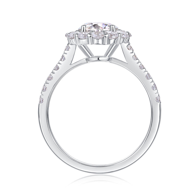 Round Moissanite Ring in 925 Silver