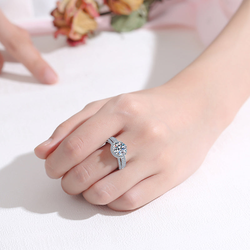 S925 Sterling Silver 2-3ct Moissanite Six-Prong Engagement Ring | Original Fan Design