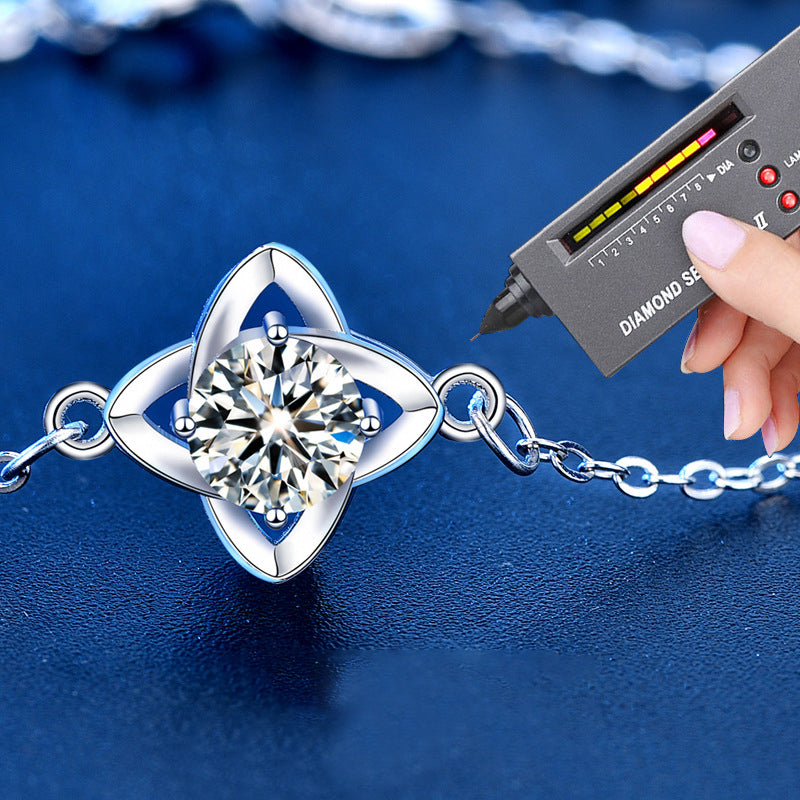 S925 Sterling Silver Clover Leaf Bracelet with 0.5ct Moissanite Versatile Travel Jewelry Rhodium Plated