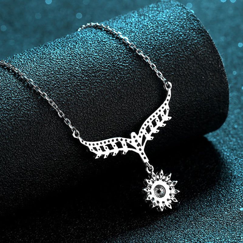 S925 Sterling Silver Four-Prong Pendant Necklace - 0.5CT Moissanite Simulated Diamond Collarbone Chain
