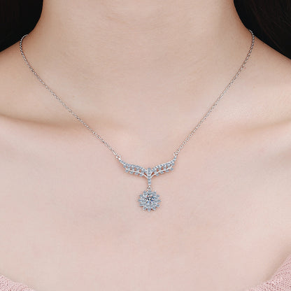 S925 Sterling Silver Four-Prong Pendant Necklace - 0.5CT Moissanite Simulated Diamond Collarbone Chain