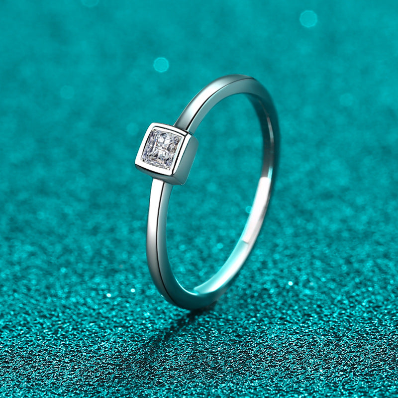 S925 Sterling Silver "Ice Cube" Moissanite Ring | 0.3ct Minimalist Botanical Design