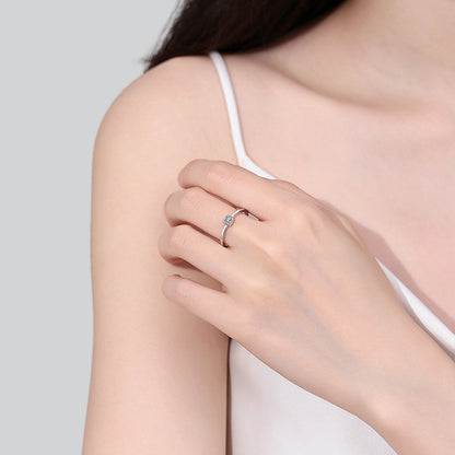 S925 Sterling Silver "Ice Cube" Moissanite Ring | 0.3ct Minimalist Botanical Design