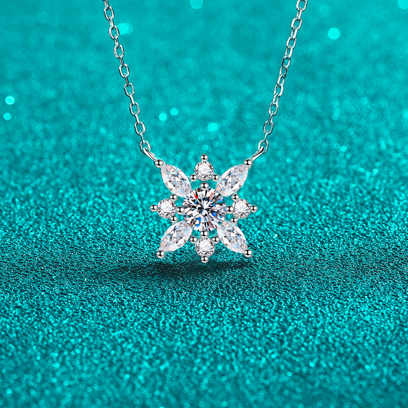 S925 Sterling Silver Marquise Snowflake Pendant Necklace - 0.5CT Moissanite Office-to-Evening Chain