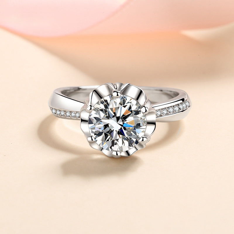 S925 Sterling Silver Micro-Paved Plum Blossom Moissanite Ring with Animal Motifs - Minimalist Wedding Band
