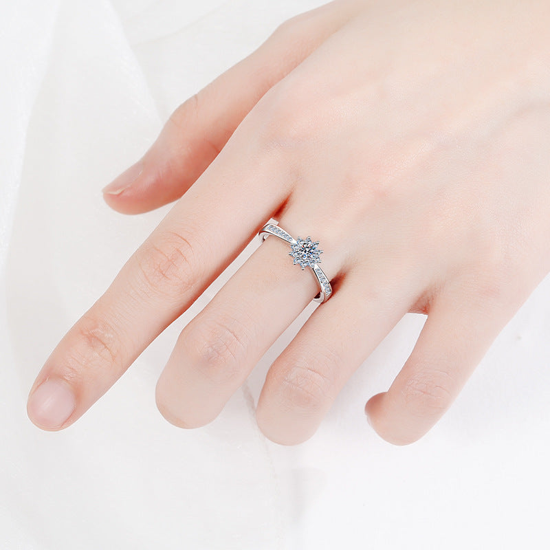 S925 Sterling Silver PT950 Platinum Plated 0.20ct Moissanite Floral Proposal Ring