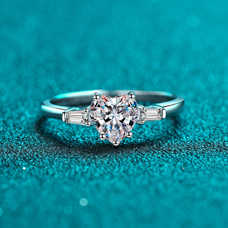 S925 Sterling Silver PT950 Platinum Plated Heart-Shaped 1ct Moissanite Proposal Ring
