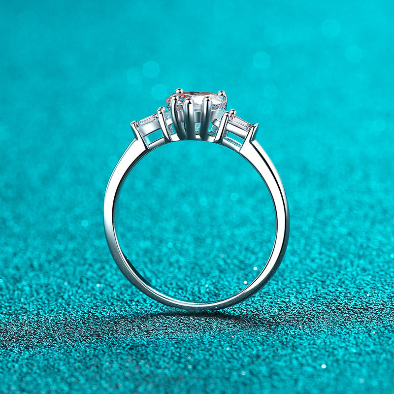 S925 Sterling Silver PT950 Platinum Plated Heart-Shaped 1ct Moissanite Proposal Ring
