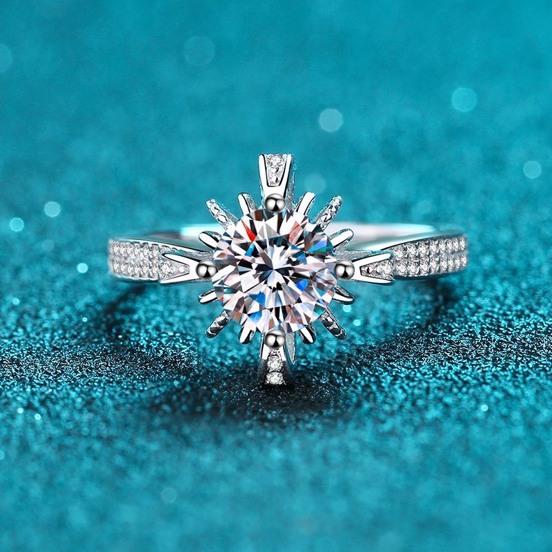S925 Sterling Silver PT950 Platinum Plated Micro-Pavé 1ct Moissanite Floral Ring