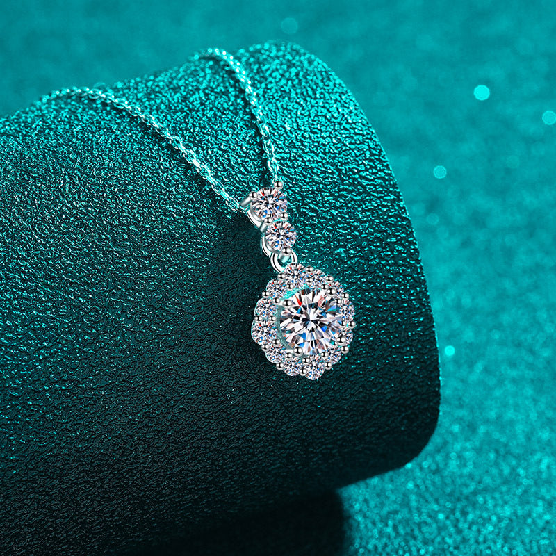 S925 Sterling Silver Round Halo Pendant Necklace - 1CT Moissanite Office-to-Evening Essential