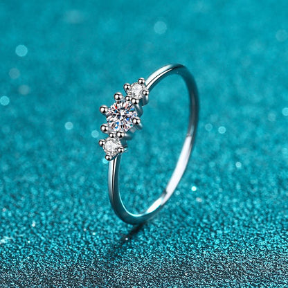 S925 Sterling Silver PT950 Gold Plated Six-Prong 0.26ct Moissanite Ring with Bow & Cultural Motifs