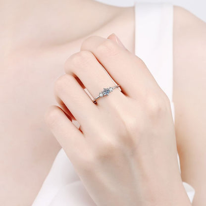 S925 Sterling Silver PT950 Gold Plated Six-Prong 0.26ct Moissanite Ring with Bow & Cultural Motifs