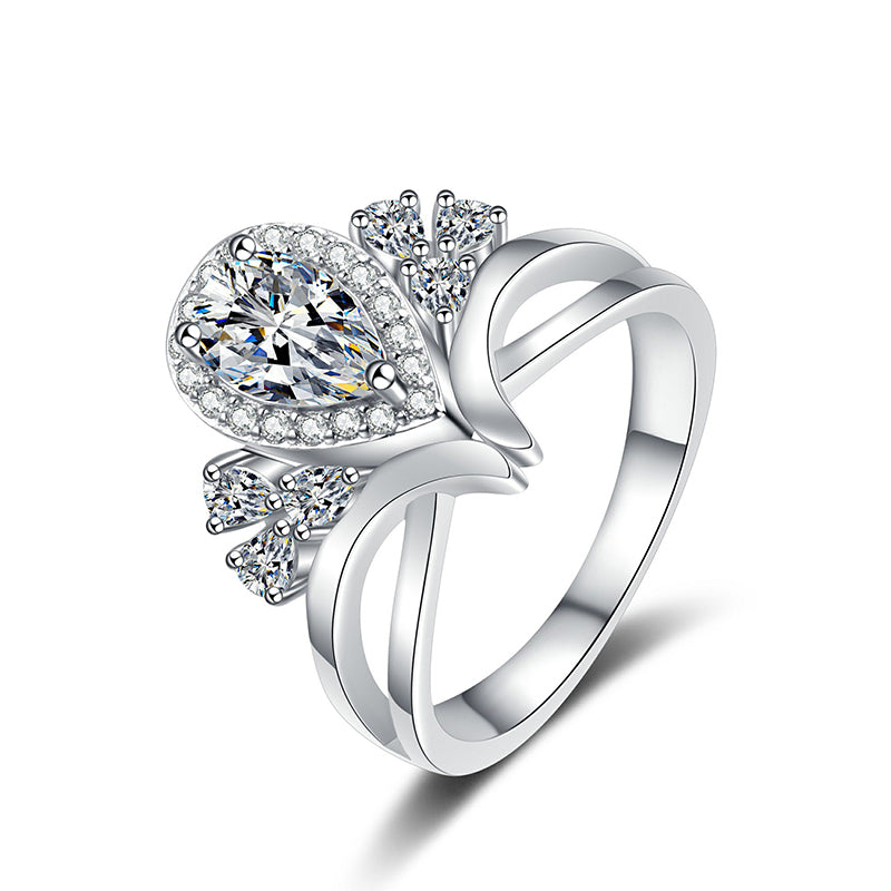 S925 Sterling Silver Pear-Shaped 1ct Moissanite V-Cut Openwork Ring with Fruit Motifs