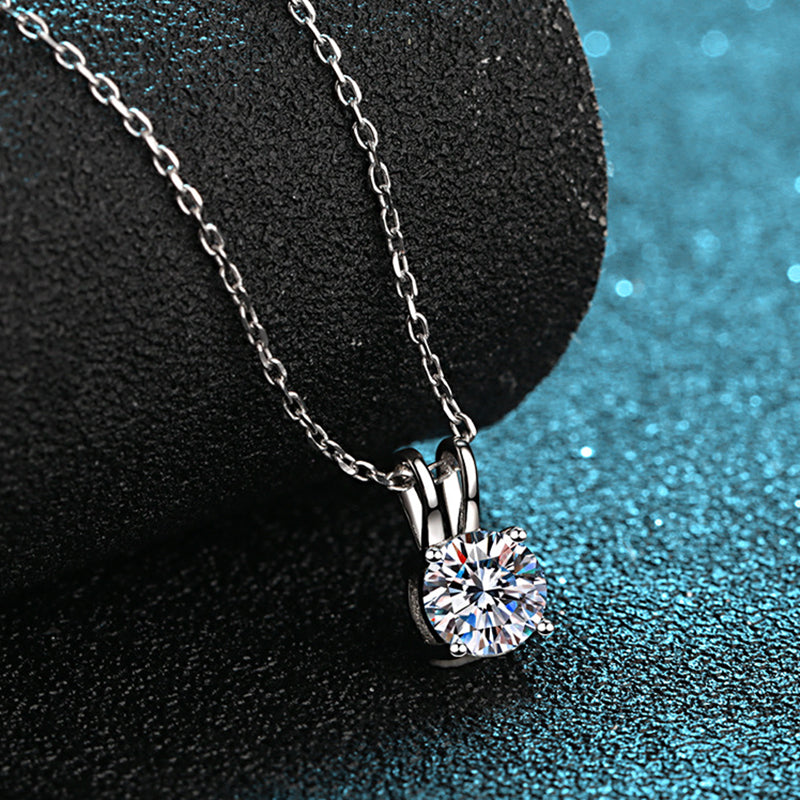 S925 Sterling Silver Rabbit Ear Bow Pendant Necklace - 0.8CT Moissanite Four-Prong Collarbone Chain
