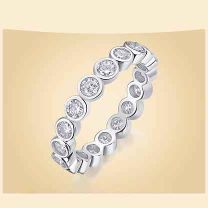 Sophisticated Geometric Silver Band for Fashionable Women