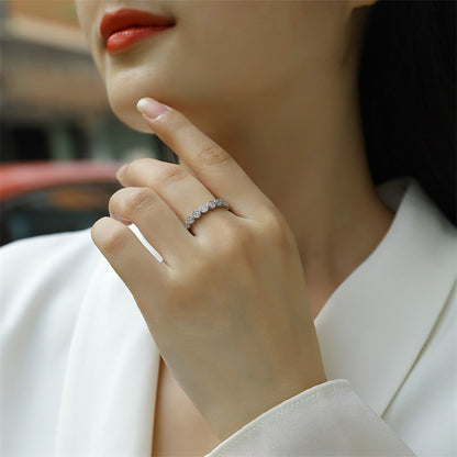 Sophisticated Geometric Silver Band for Fashionable Women