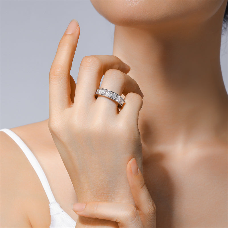 Sophisticated Moissanite Silver Ring