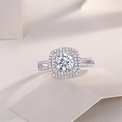 Sophisticated Round Cut Silver Ring with 1 Carat Stone