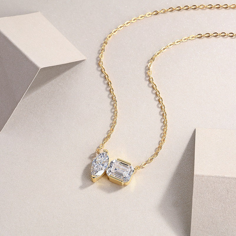 Sophisticated Women's Geometric Necklace for Professional Style
