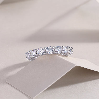 Stunning 925 Silver Band Featuring Round Moissanite